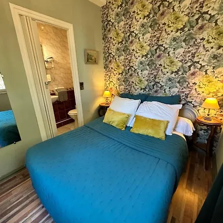 호텔 Le Ponteil 2*