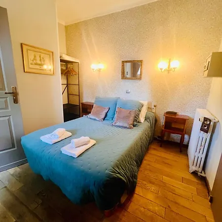 Le Ponteil 호텔 2*