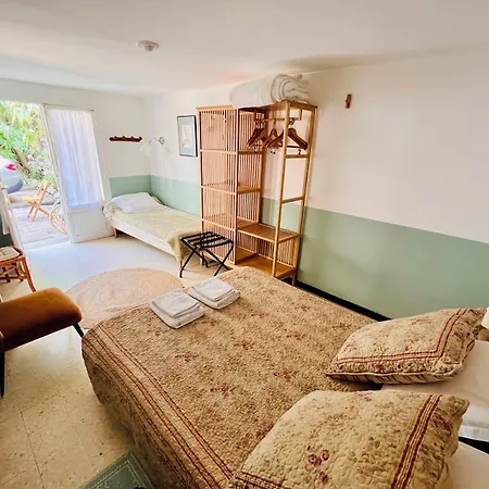 호텔 Le Ponteil 2*