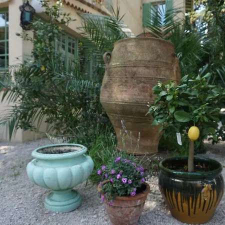 Le Ponteil 2* Antibes