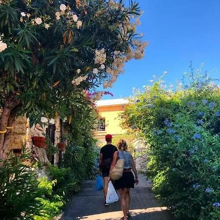 Le Ponteil 2* Antibes