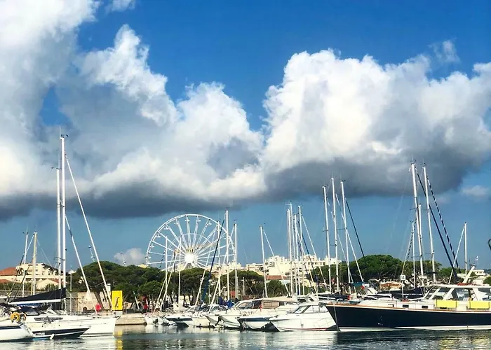 Le Ponteil 2* Αντίμπ
