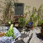 Le Ponteil Hotel
