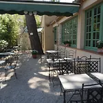 Le Ponteil Hotel 2*