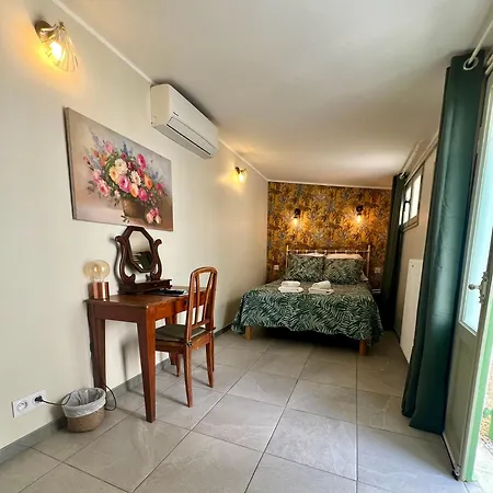 Le Ponteil Hotel 2*