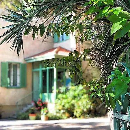 Hotel Le Ponteil 2*