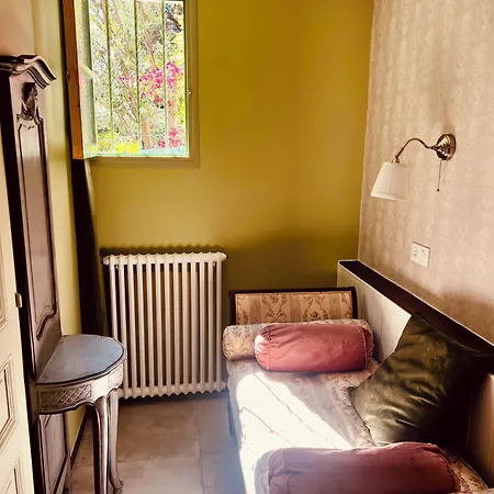 Hotel Le Ponteil 2*